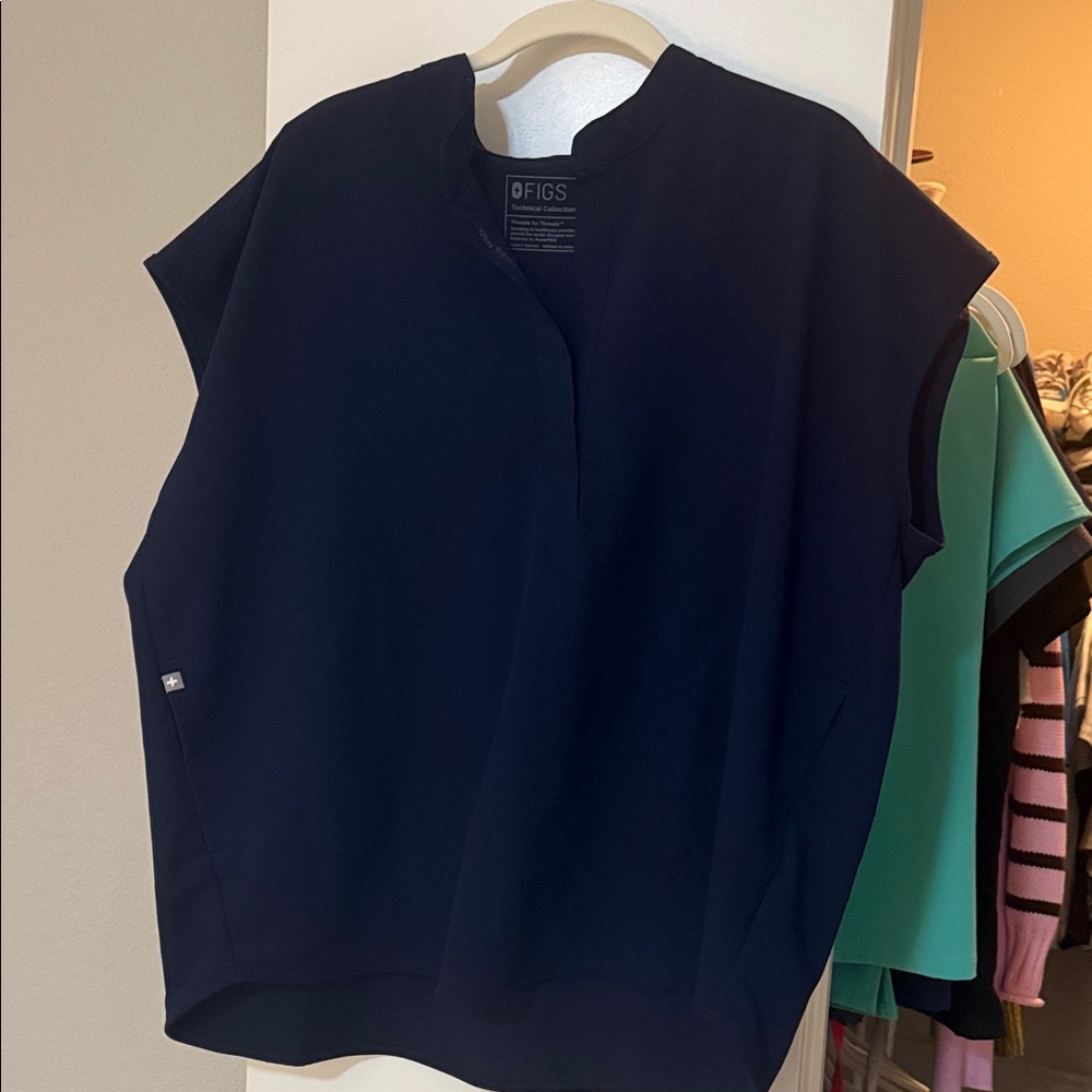 FIGS Navy Short-Sleeve V-Neck Tunic Top